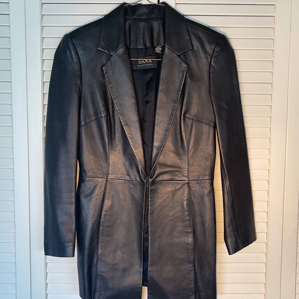 DANA BUCHMAN BLACK LAMBSKIN LEATHER JACKET  SIZE 6